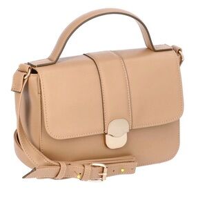 Elegant Tan Handbag